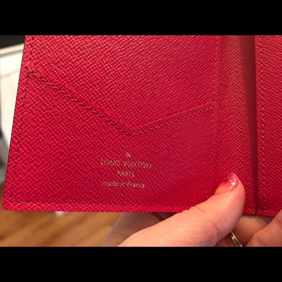 Louis Vuitton Giraffe Passport Cover Limited Ed - Picture 3 of 5